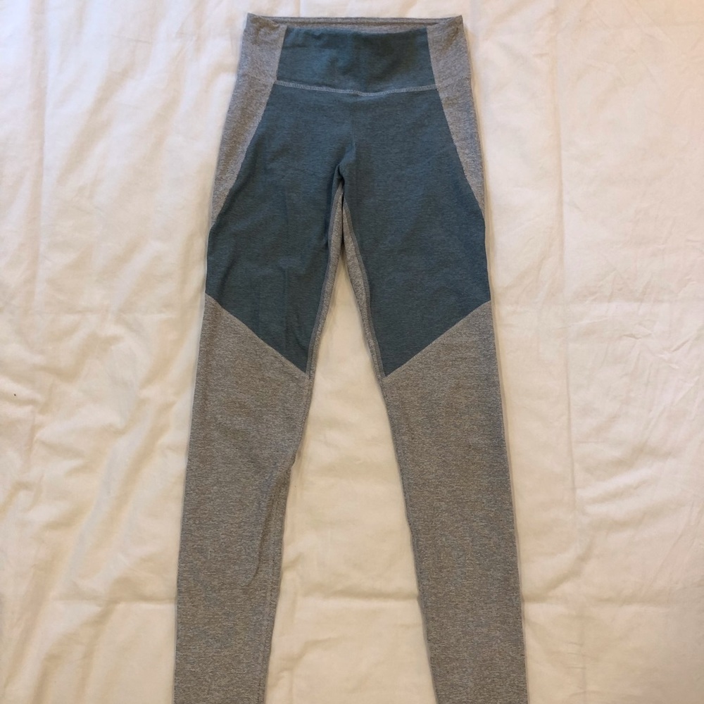 outdoor voices leggings- never worn